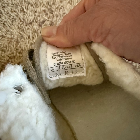 GOLA Tan and White Low-Top Sneakers with Suede Finish Size 5 - Picture 7 of 7